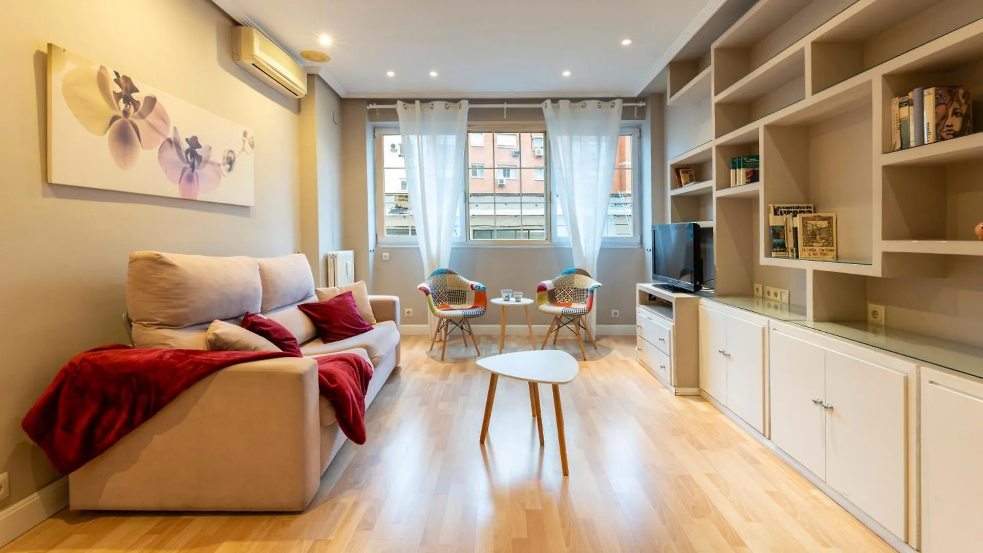 Temporary Apartment In The Salamanca Neighborhood Ava24 location